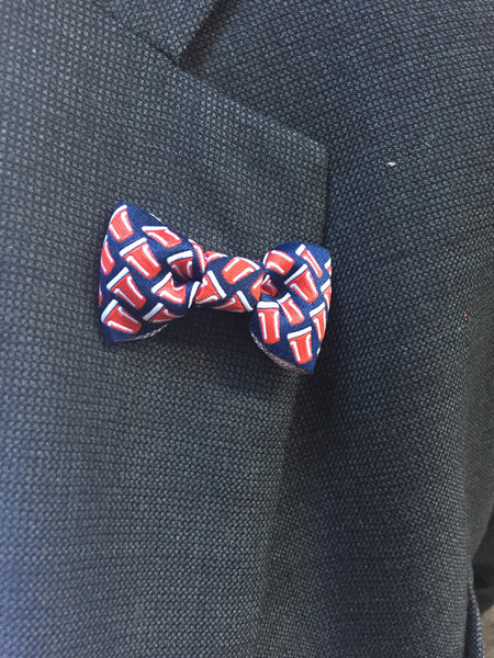 Bow Tie Lapel "Flower"